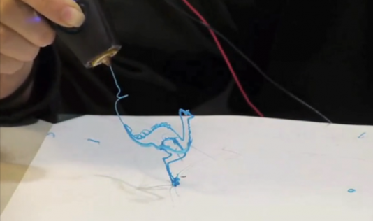“ 3D Doodler” агаарт хүссэнээ урлах боломж